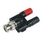 Adaptador BNC macho a 2 conectores hembra 4mm AD4246 de Amass