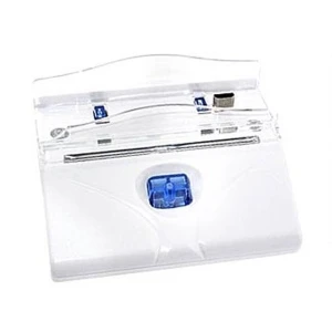 Base de carga Nintendo DS Lite con indicador LED y diseño atractivo