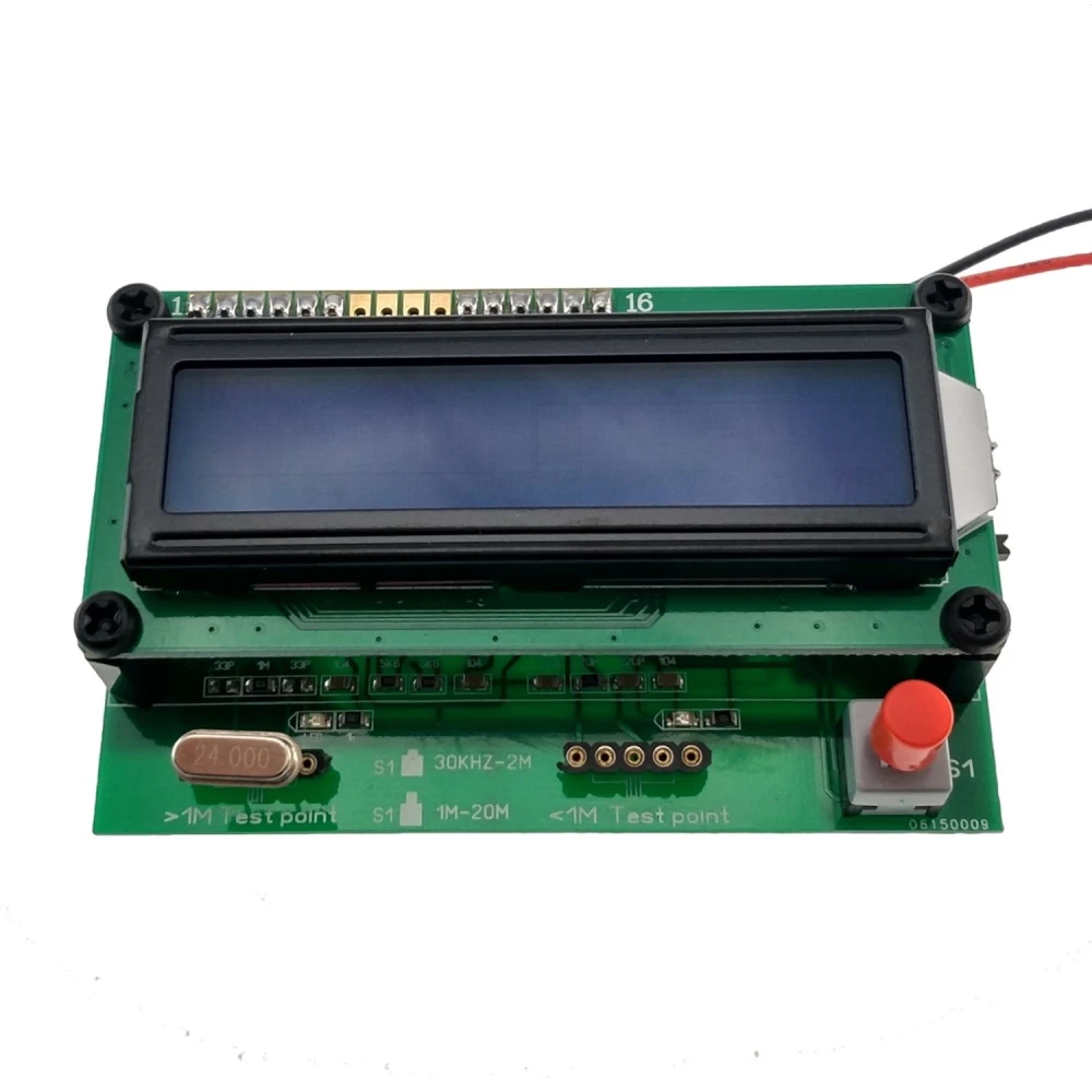 Dispositivo para medir cristales de cuarzo osciladores con pantalla LCD y botones de control