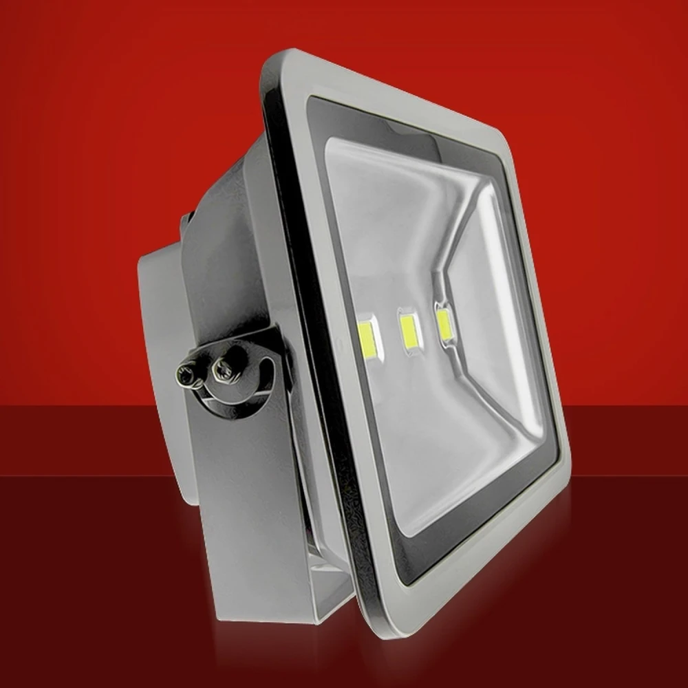 Foco Proyector Led 150W 3000K Luz Calida para Iluminación Exterior