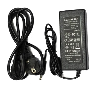 Fuente alimentacion 12v 5a conector 5,5mm para tiras de leds y monitores lcd