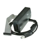 Detalle del cable USB conectado al J-Link V9 ARM Emulador JTAG