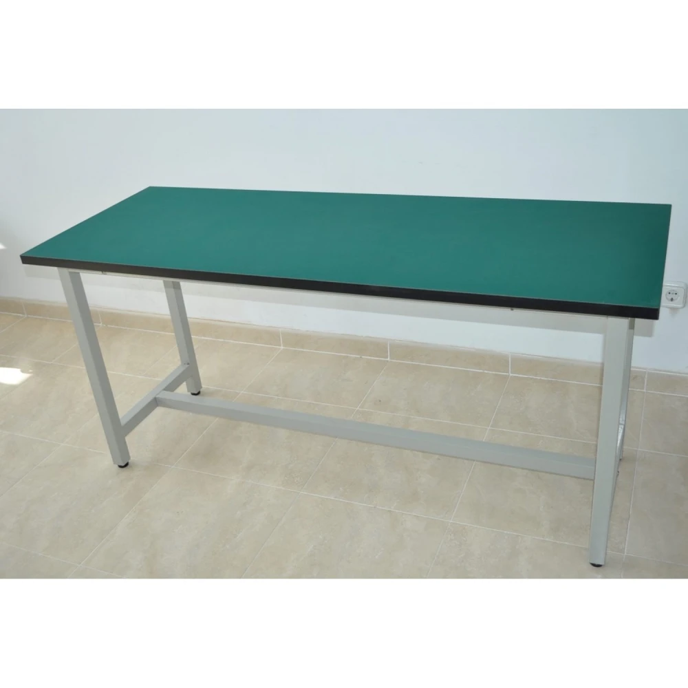 Mesa de trabajo con recubrimiento antiestatico 180cmx80cm y 75cm de altura