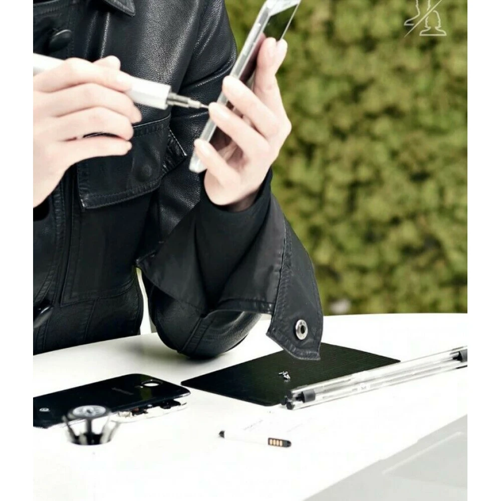 Caja con Mini Destornillador Eléctrico Wowstick y accesorios