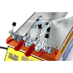 Imagen lateral de la estación separadora Mlink Lcd2 mostrando sus mecanismos de cierre de presión